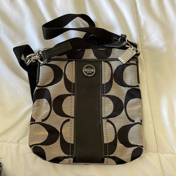 Coach Handbags - Coach side bag